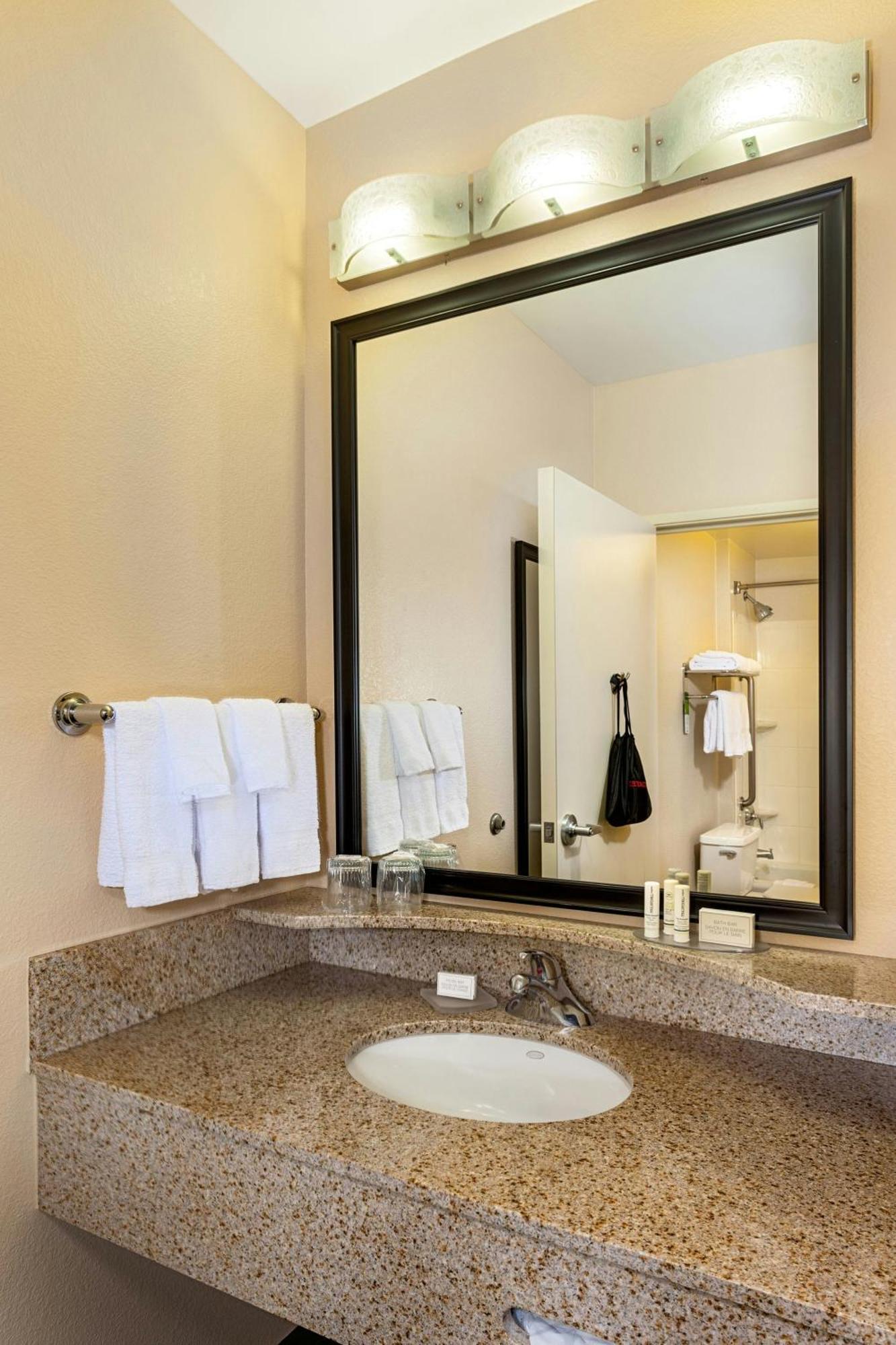 Springhill Suites By Marriott Modesto Eksteriør billede